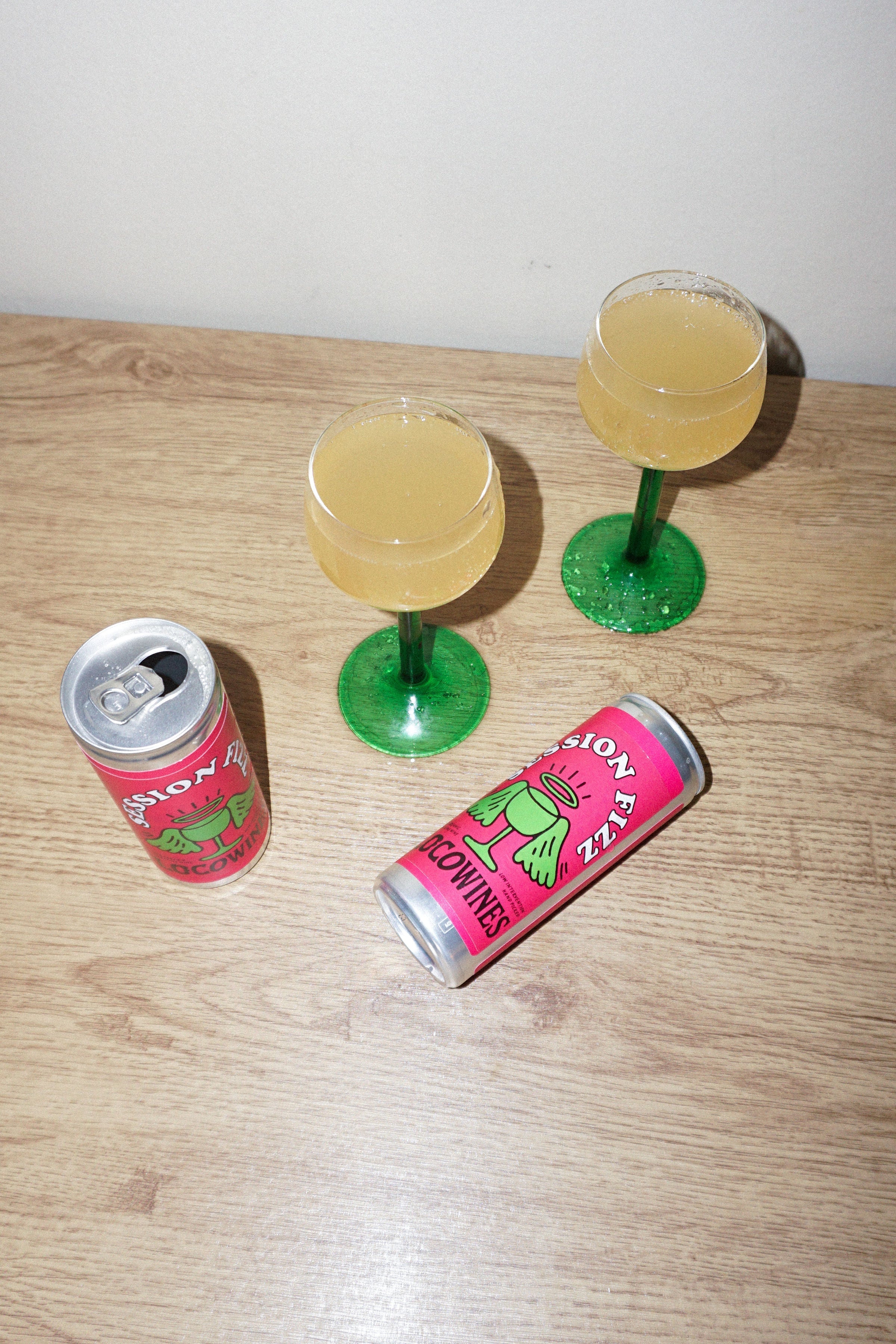 WHAT IS A SPARKLING WINE CAN? HOW CANNED WINE WORKS